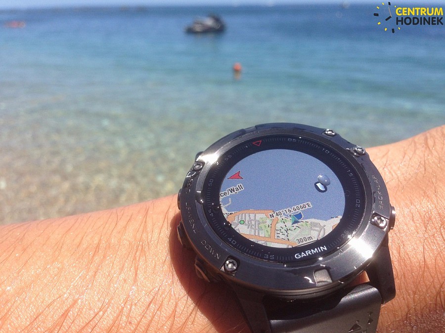 is the garmin fenix 5x touch screen