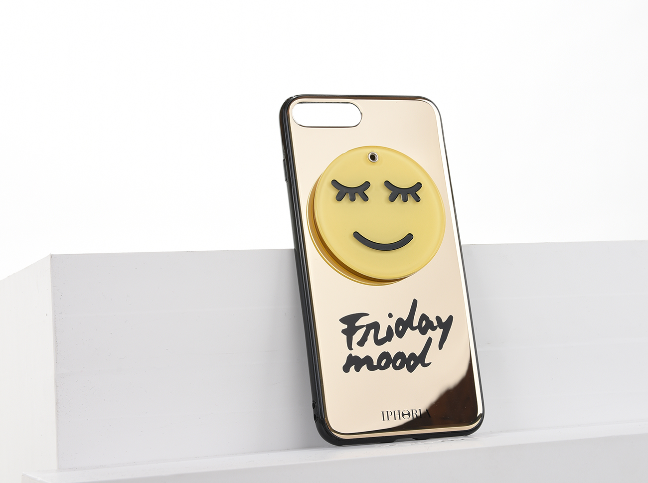 KRYT SE ZRCÁTKEM IPHONE FRIDAY MOOD Iphoria