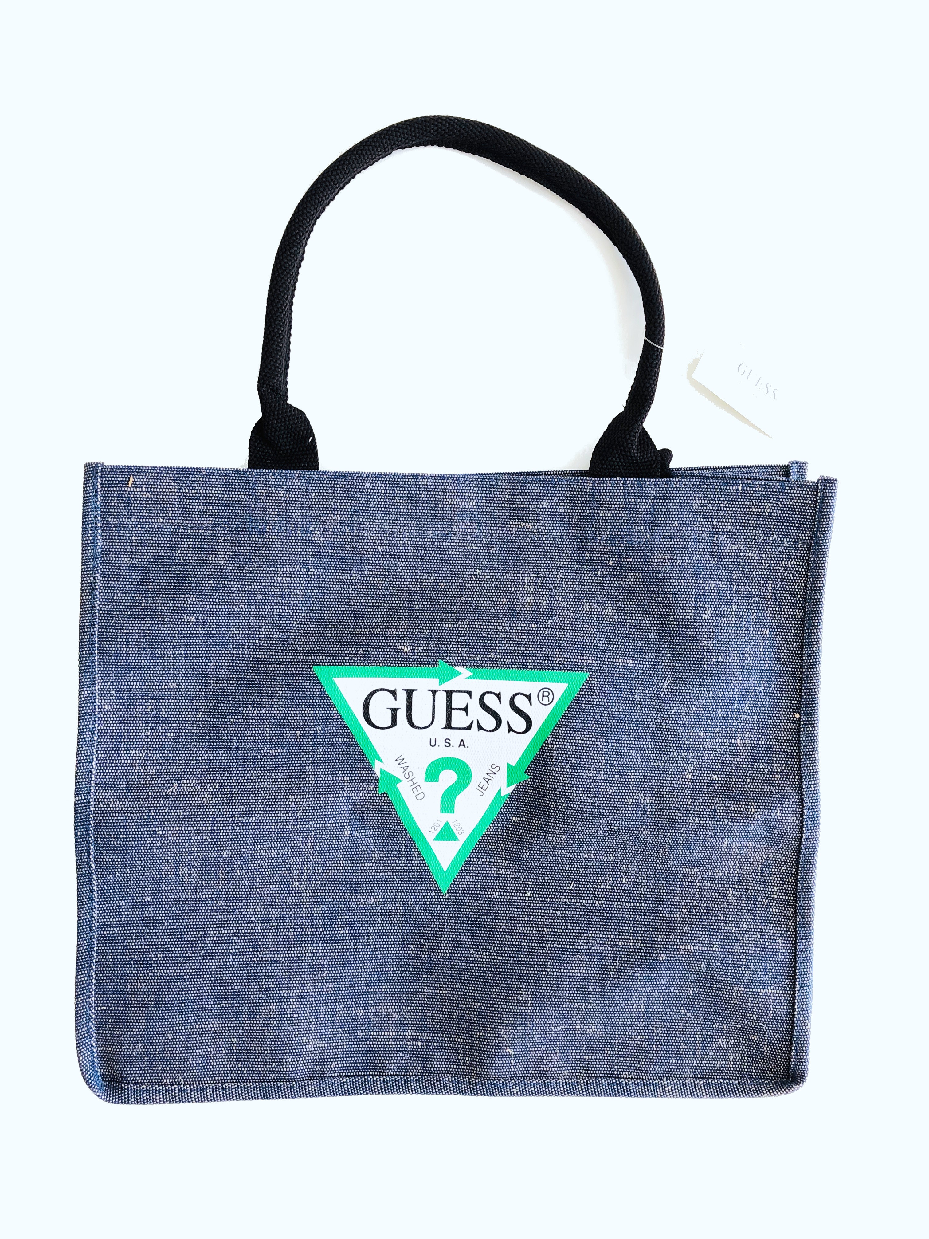 Guess Los Angeles Triangle Bag stylová pevná plátěná taška s logem Tmavě  modrá - GLAMI.cz