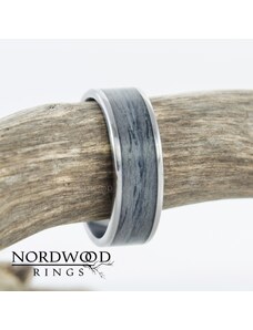 Nordwood Rings Prstýnek z titanu CHERRY TT25