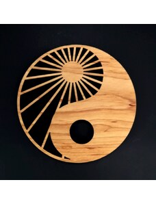 AMADEA Dřevěný podtácek kulatý jin-jang, masivní dřevo, průměr 10 cm