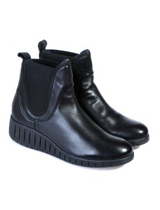 Dámská kotníková obuv na nízkém klínku Marco Tozzi 2-2-25442-25 černá