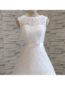 Donna Bridal romantické krajkové vintage svatební šaty s vlečkou