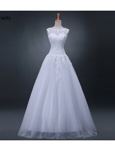 Donna Bridal romantické krajkové svatební šaty s knoflíčky na zádech