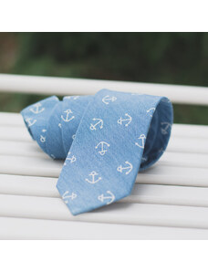 Obleč oblek Světle modrá denimová pánská kravata s bílou kotvou