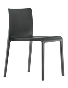 Pedrali Černá plastová jídelní židle Volt 670
