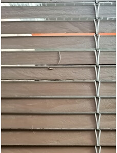 Rozbalená dřevěná roleta - barva mléčné čokolády 120x220 cm