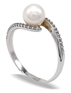 Krásný bílý zlatý prsten zdobený přírodní perlou a zirkony