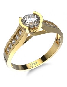 Oslnivý zlatý zásnubní prsten Flavia s brilianty