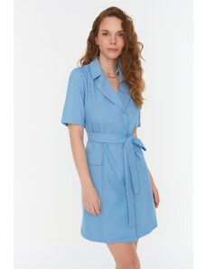 Trendyol Modré tkané šaty s páskem
