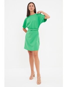 Trendyol Zelený pásek tkané mini tkané šaty