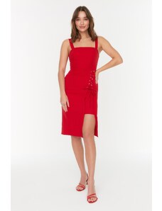 Trendyol červené zavinovací očko detailní štěrbina s čtvercovým výstřihem midi tkané šaty