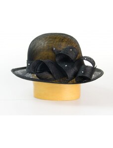 Karpet Modelový klobouk sinamay zdobený perličkami