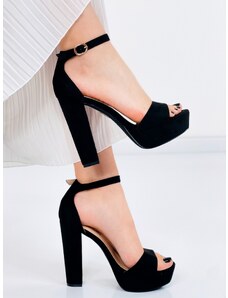 Webmoda Černé semišové dámské sandály na platformě a hrubém podpatku