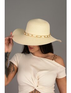Elegantní klobouk s řetízkem - béžový