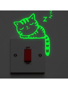 IZMAEL Fosforeskující samolepka nad vypínač Kočička