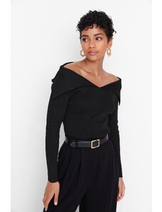 Trendyol černý límec s detailním pleteným svetrem