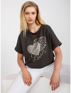 Fashionhunters Bavlněné khaki tričko větší velikosti s aplikací kamínků