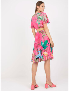 Fashionhunters Růžové letní šaty s potiskem a řasením