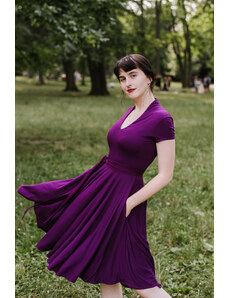 Šaty Osudová Odetta s kr. rukávem, nižší gramáž, švestkově fialová