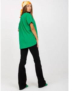 Fashionhunters Základní zelené asymetrické bavlněné tričko