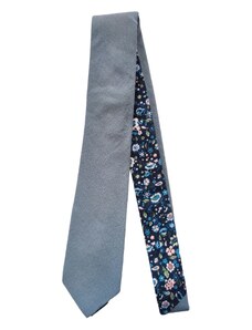 Obleč oblek Šedá pánská kravata s květinovým vzorem
