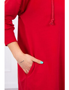 K-Fashion Šaty s kapucí a delšími zády červené