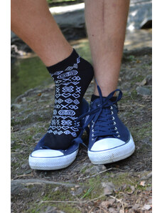 Kotníkové ponožky Čičmany - černá