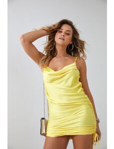 FASARDI Žluté vypasované šaty s volánky