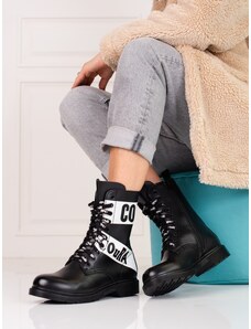 PK Klasické kotníčkové boty dámské černé na plochém podpatku
