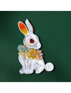 Éternelle Brož v podobě bílého králíka z Říše divů