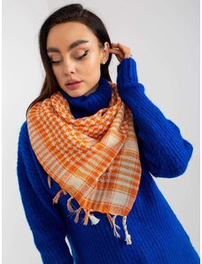 Fashionhunters Oranžový a béžový šátek s třásněmi