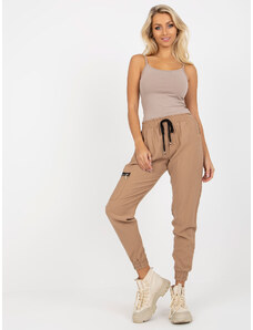 Fashionhunters Camel cargo kalhoty ZULUNA s kapsami