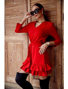 FASARDI Jednoduché šaty s volánky a červeným páskem