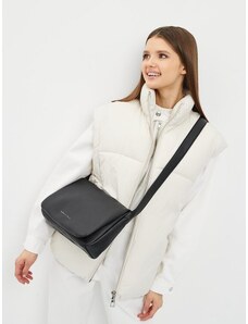 Crossbody v jednoduchém a minimalistickém zpracování Keddo 328107/03-01E černá