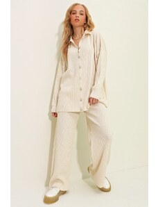 Trend Alaçatı Stili Women's Cream Buttoned Self-Textured Knitwear Suit