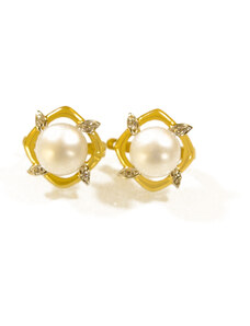 Zlaté náušnice s bílými perlami