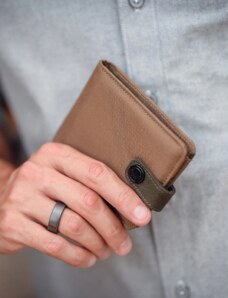 VUCH Owen Wallet BROWN