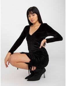 Fashionhunters Černé velurové mini koktejlové šaty s výstřihem