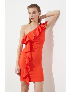 Trendyol červené setrvačníkové šaty s detailem