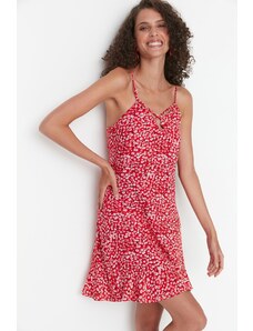 Trendyol červený límeček s detailními šaty na ramínka