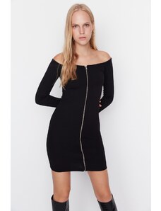 Trendyol Black Fitted/Sitting with Zipper Carmen Collar Mini Interlock Knit Dress