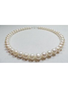 Náhrdelník z bílých středních perel