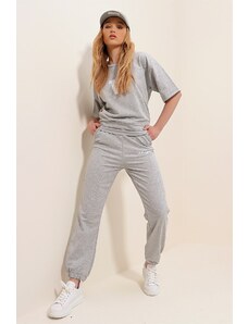 Trend Alaçatı Stili Women's Gray W Printed Tracksuit Set