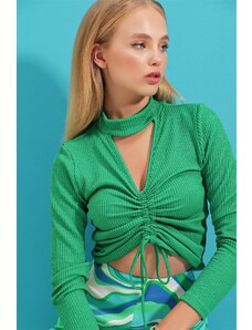 Trend Alaçatı Stili Women's Green High Neck Blouse with Gathered Window