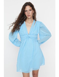 Trendyol Limitovaná edice modrý límeček Detailní mini šifonové tkané šaty