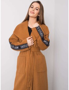 Fashionhunters Světle hnědý dámský kabát s páskem