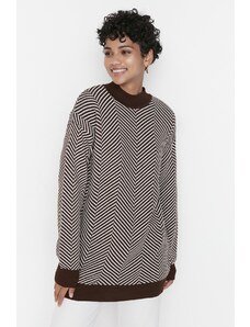 Trendyol hnědý pruhovaný stojatý pletený svetr
