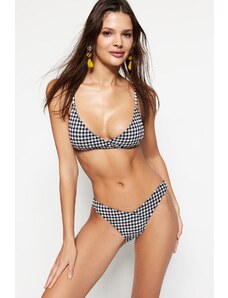 Trendyol Gingham Texturovaný V-Cut Normální Noha Bikiny Spodní díl