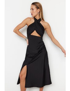 Trendyol černé lemované pletené okno / vystřižené detailní elegantní večerní šaty